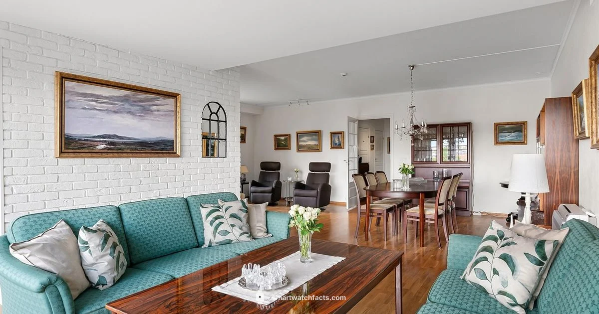 Samsung 8 Smart Watch in Use - Smartwatch Facts