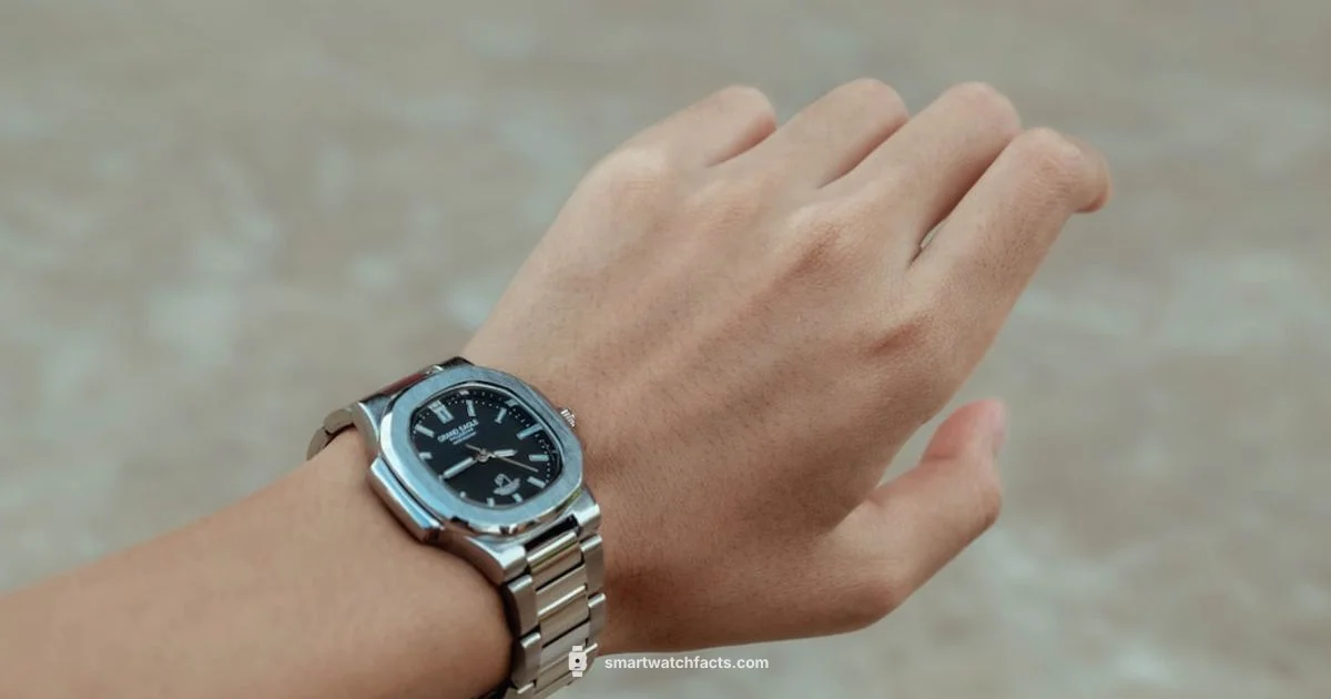 Vivid AMOLED Display - Smartwatch Facts