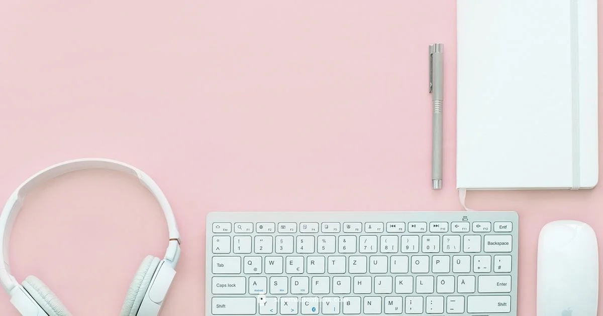 H7000 Smart Watch Overview H7000 Smart Watch Overview - Smartwatch Facts