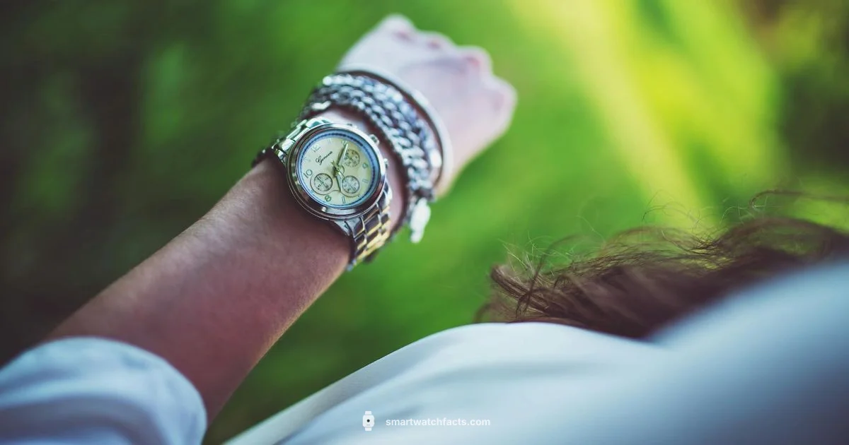 Tiny-Wrist Picks Tiny-Wrist Picks - Smartwatch Facts